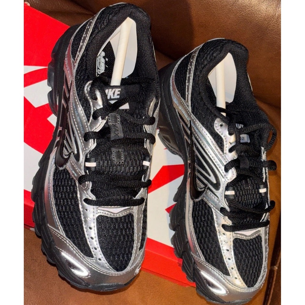 Nike Air Max Moto 2K HQ2056-007 Sneaker Womens 6 Black Metallic Silver Athletic